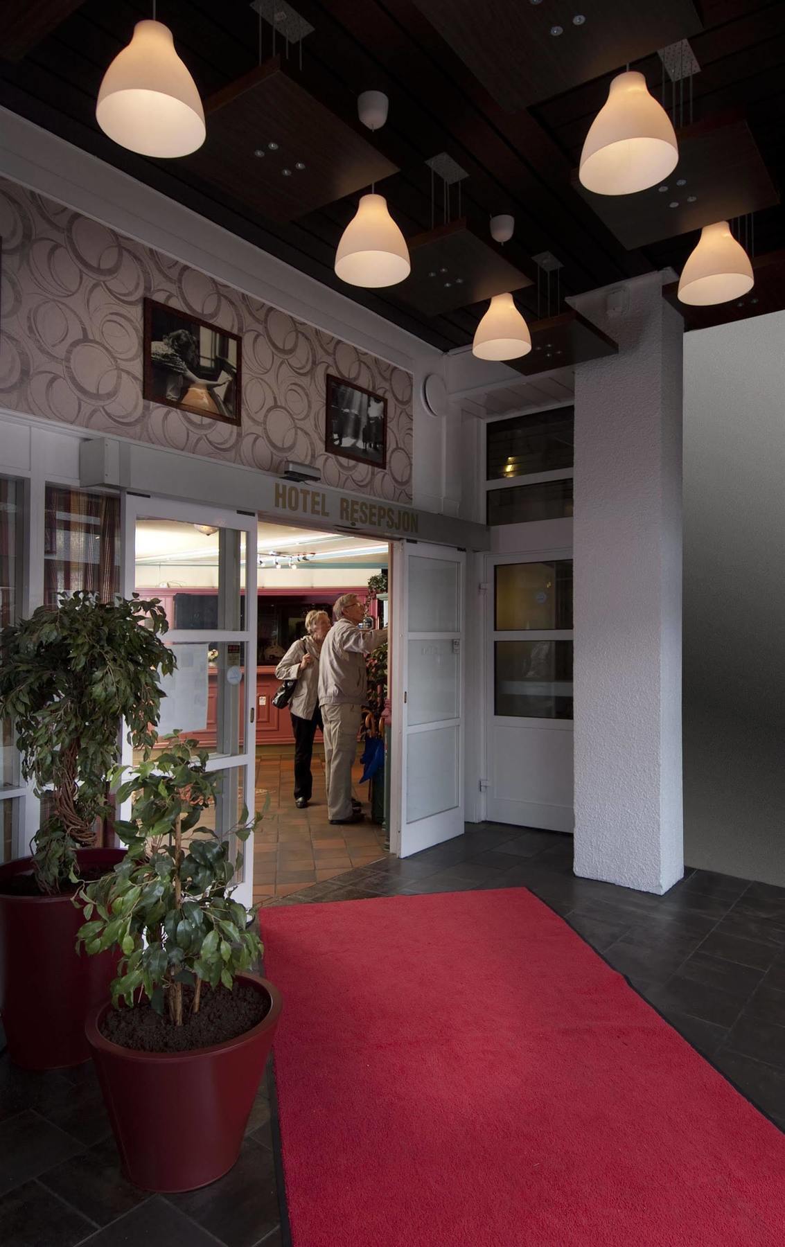 Ålesund Thon Partner Hotel Baronen מראה חיצוני תמונה